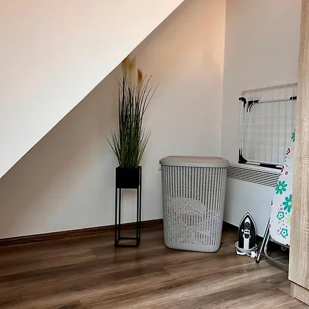 попов Appartement
